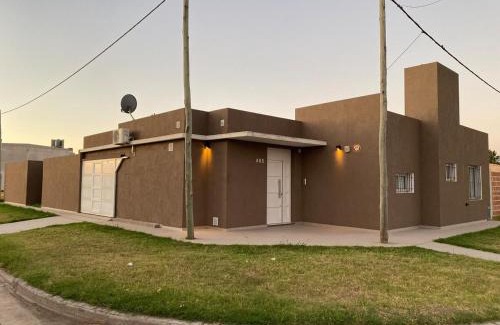 San Nicolas de los Arroyos House | Casa con todos los servicios