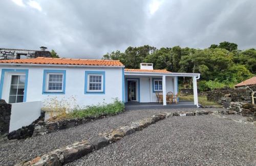 Sao Caetano Villa | Casa da Mãe - Entre o Pico e a Maré