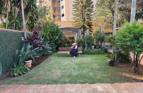 Araraquara House | Casa da Vó Loy e seu espaço verde