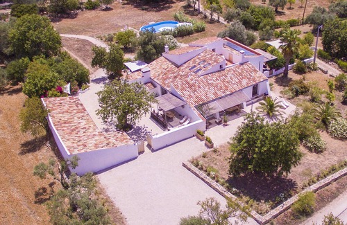 Fonte do Bispo House | Casa da Vida, attractive vacation home with lots of privacy. (Quinta da Vida)