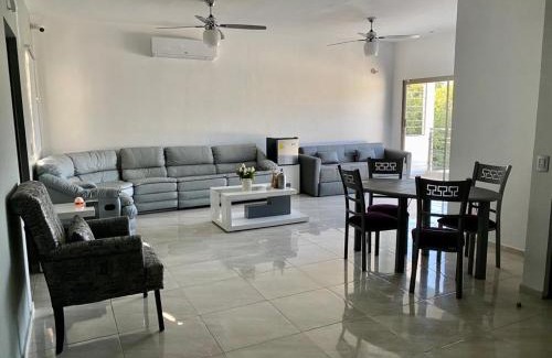 Parras de la Fuente House | Casa Dary