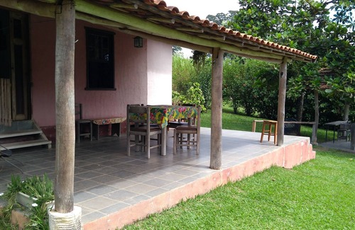 Aracariguama Cottage | Casa de Campo com Piscina na Região de São Roque