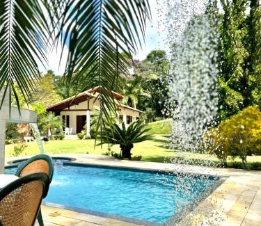 Duas Barras House | Casa de Campo com piscina, lago e Wi-fi