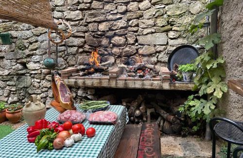 Iznatoraf House | Casa De La Aguadora