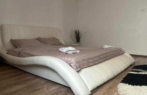 Drobeta-Turnu Severin House | Casa de la Dunăre