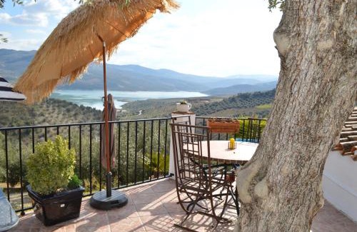 Iznajar Villa | Casa De Ladera