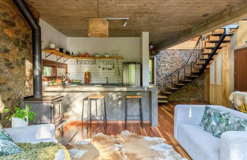 Sao Francisco de Paula Villa | Casa de Piedra - Pousada NaCarapina