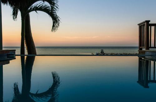 Lawson Rock House | Casa de Suenos Home