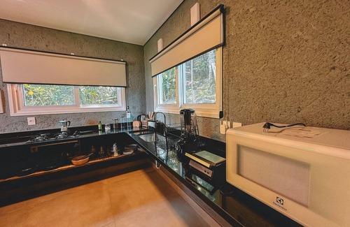 Acores House | Casa de Vidro - Hospedar com Propósito