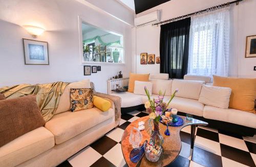 Katastari Apartment | Casa dei colori