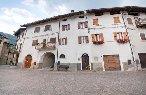 Valvestino House | Casa Dei Pasqui' tra i monti