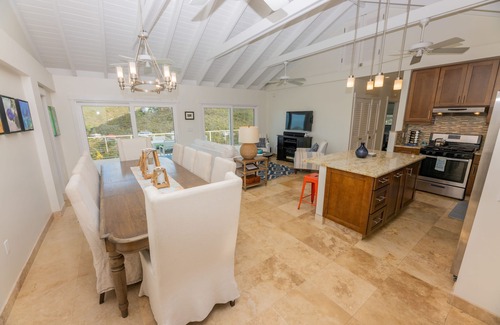 Fish Bay Villa | Casa Del Palmas ~ Solar, full AC, pool + ocean view