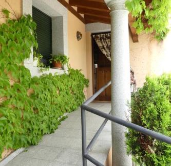 Ituero y Lama House | Casa del Portalón