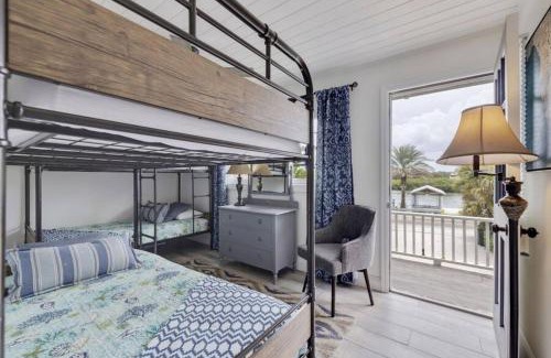 Indian Shores House | Casa Del Sol - Private Beachfront, Pool Table