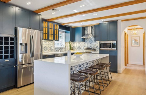 Imperial Point House | Casa del Sol Summary: