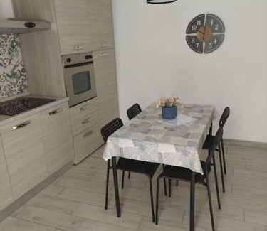 Buttapietra Apartment | CASA DI LISA Intero appartamento 45mt con parcheggio