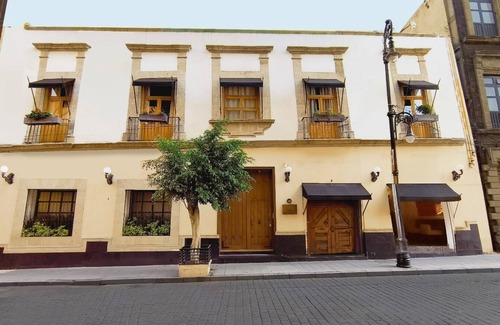 Historic Center Apartment | Casa Donceles Apt 2 Group Top Choice, Complimentary baggage storage.