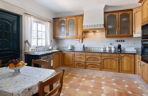 Albufeira Villa | Casa dos Avós - Three Bedroom Villa, Sleeps 6