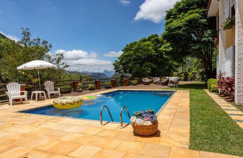 Araras Villa | Casa em Araras: Piscina, sauna e serviço incluído!