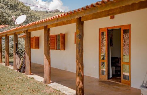 Bueno Brandao House | Casa em Bueno Brandão(MG) com Cachoeira Particular