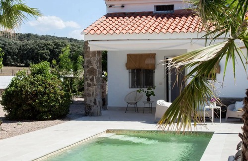 Mejorada House | Casa en el Campo con Piscina
