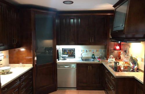 Norte House | Casa en GRANADA con jardín, fácil aparcamiento calle