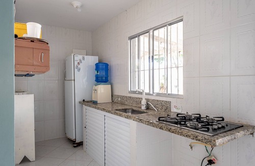 Balneario Florida House | Casa Encantadora e Novinha com Piscina em Peruíbe