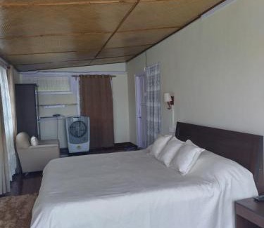 Laitumkhrah Apartment | Casa Encanto Homestay