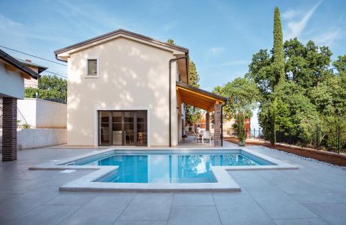 Opric Villa | Casa Eva
