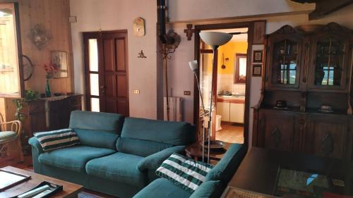 Montecalvo Versiggia Villa | Casa Fernanda