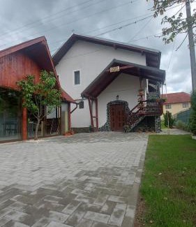 Vama Buzaului House | Casa FLOREA