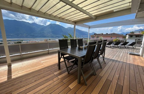 Minusio Apartment | Casa Fontanalba/Attic with Terrace and Lake View
