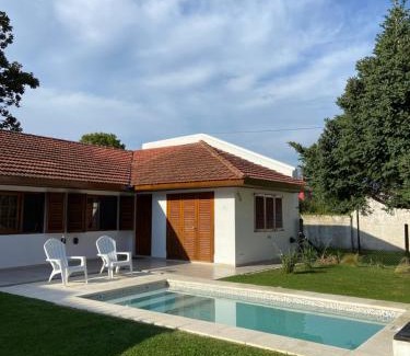 Chascomus House | Casa Franklin, A media cuadra de la laguna!