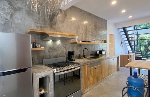 Barra de Colotepec House | Casa Garto 2, Punta Zicatela, Spacious Complete A/C, 1 TB Starlink, Pets Welcome
