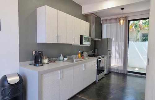 Barra de Colotepec House | Casa Garto, Spacious, Complete A/C, 1 TB Starlink, Pets Allowed, 8 min to Beach