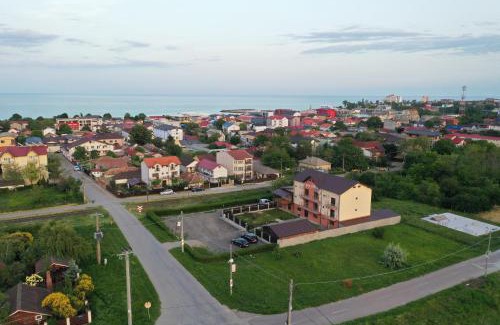 Costinesti House | Casa Gore