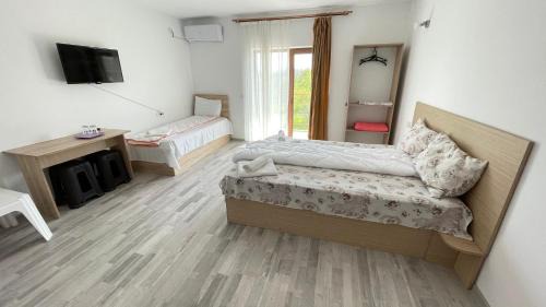 Costinesti House | Casa Gore