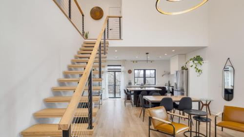 Candler House | Casa Grada by AvantStay Loft-Style Group Retreat