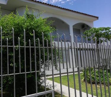 Corrego Grande House | Casa grande com piscina e churrasqueira
