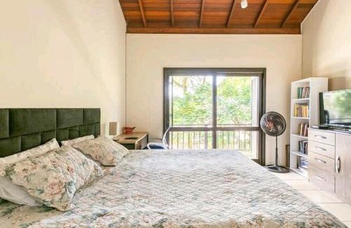 Rio Vermelho Norte House | Casa grande com piscina em Florianópolis