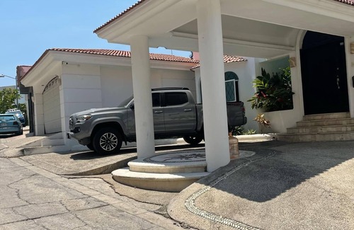 Joyas De Brisamar House | Casa Grande Shalom with bay view to relax with the family