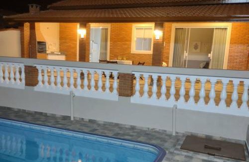 Sao Pedro House | Casa Holiday No pé da serra do Itaqueri com piscina