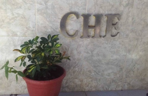 Lujan de Cuyo Apartment | Casa Iaue 2 Baño, Cocina Comedor Amplio con TV, Estacionamiento con Patio Amplio