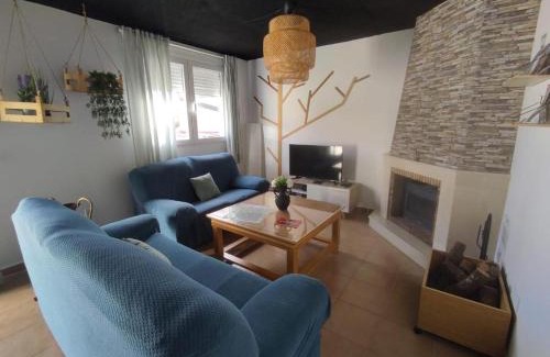 Arges House | Casa Iker 10min puy du fou only family