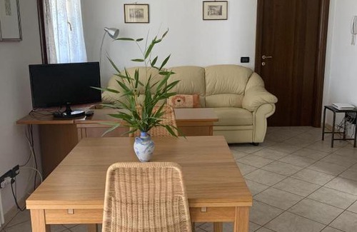 Vignola Apartment | Casa immersa nella natura