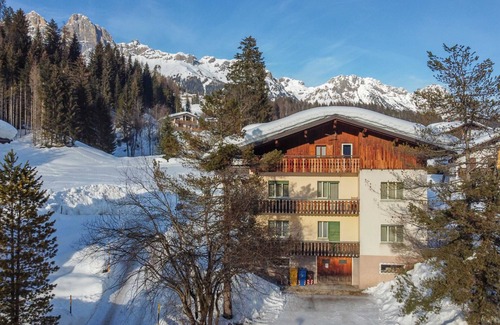 Pie Falcade Apartment | Casa Iris 1