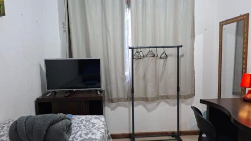 Macae House | Casa Jequitibá Quartos Mobiliados