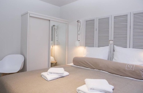 Municipality of Delft Hotel | Casa Julia