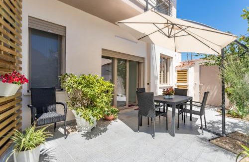 Cabras House | Casa L'ANGOLO FIORITO