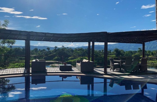 Puerto Salgar Villa | CASA LA GUAIRA Exclusiva y Alucinante